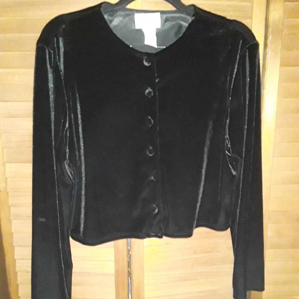 Robbie Bee SZ MED Black Velvet Elegant Cover Up Shrug Button Up Jacket NWT SOFT